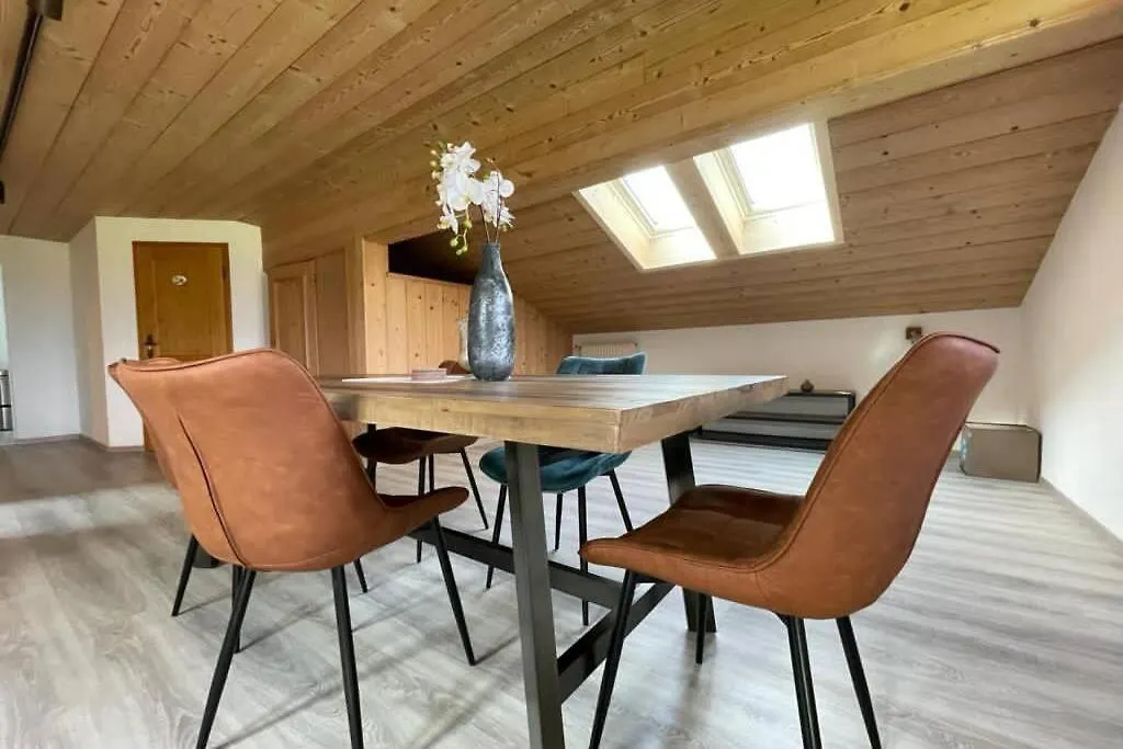 Gemuetliche Ferienwohnung Im Dg Am Tegernsee - Bergblick, Ruhe & Ganz Viel Platz Bad Wiessee