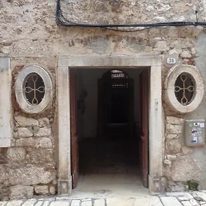 https://cozy-studio-apartment-gordana-in-rovinj-city-center.in-istria.net
